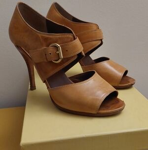 Tan Women's Heels